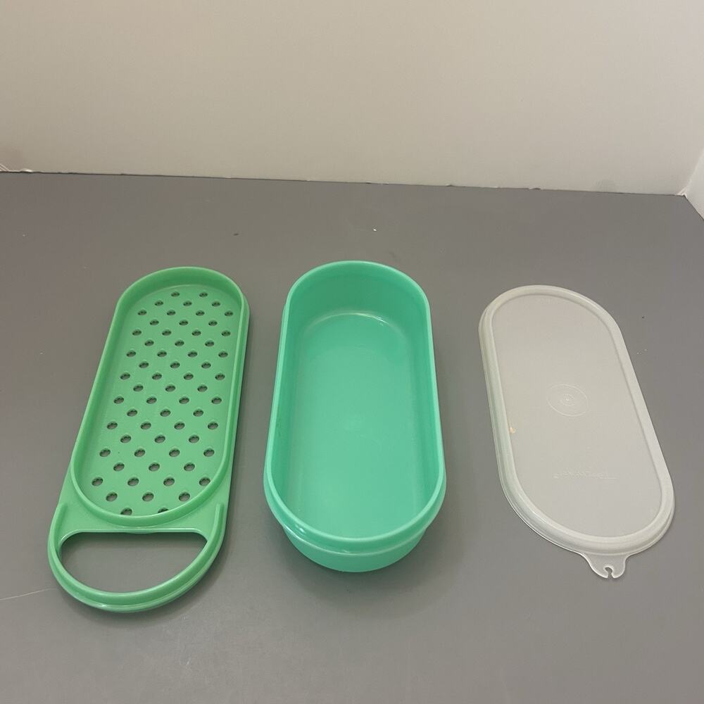 Vintage Tupperware Green Cheese Grater Storage Container With Lid 1375-9